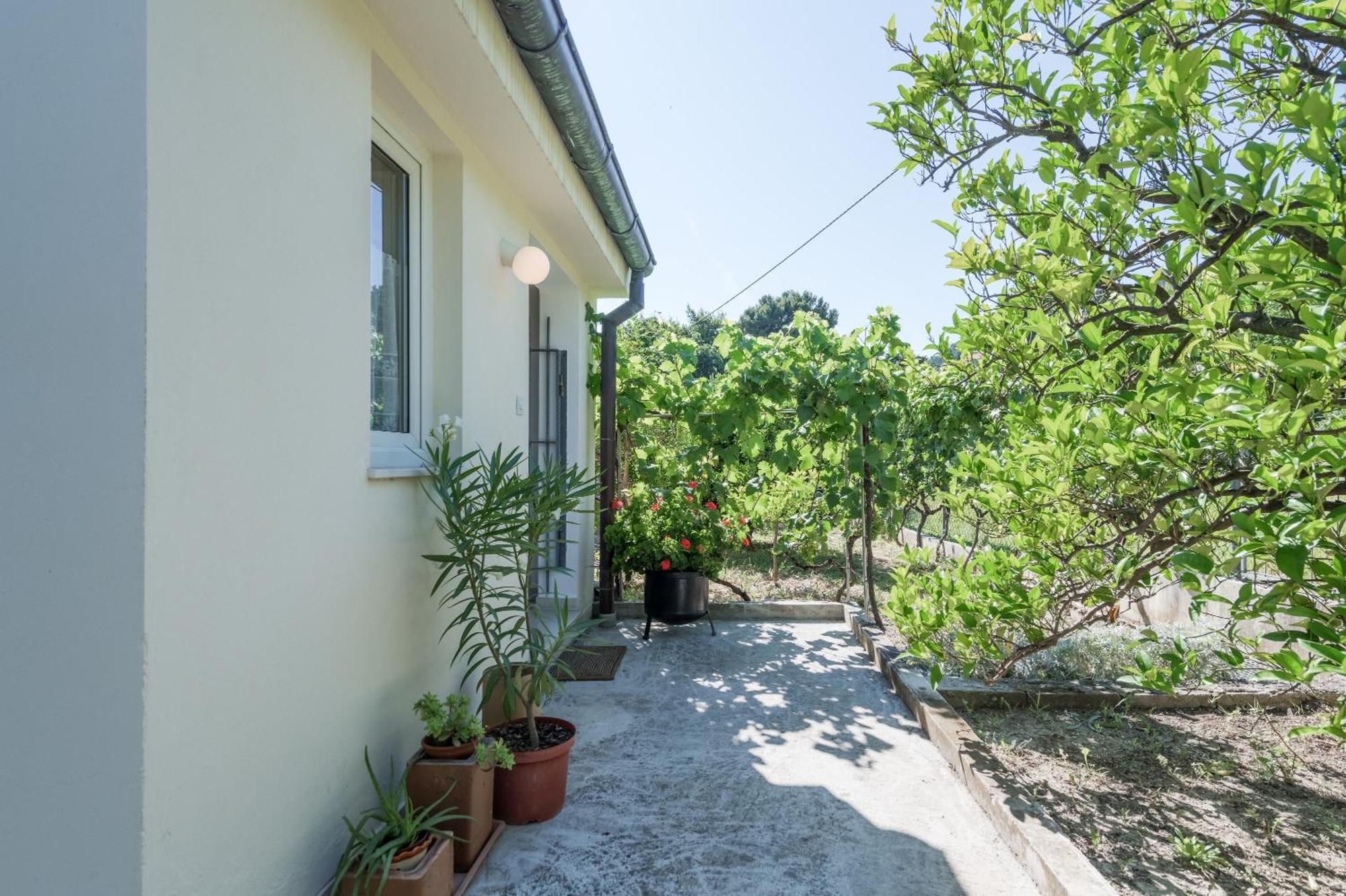 Beachfront Apartment Milan, With Balcony Split Zewnętrze zdjęcie